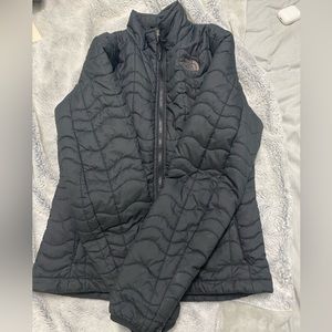 Women’s Small North Face Jacket